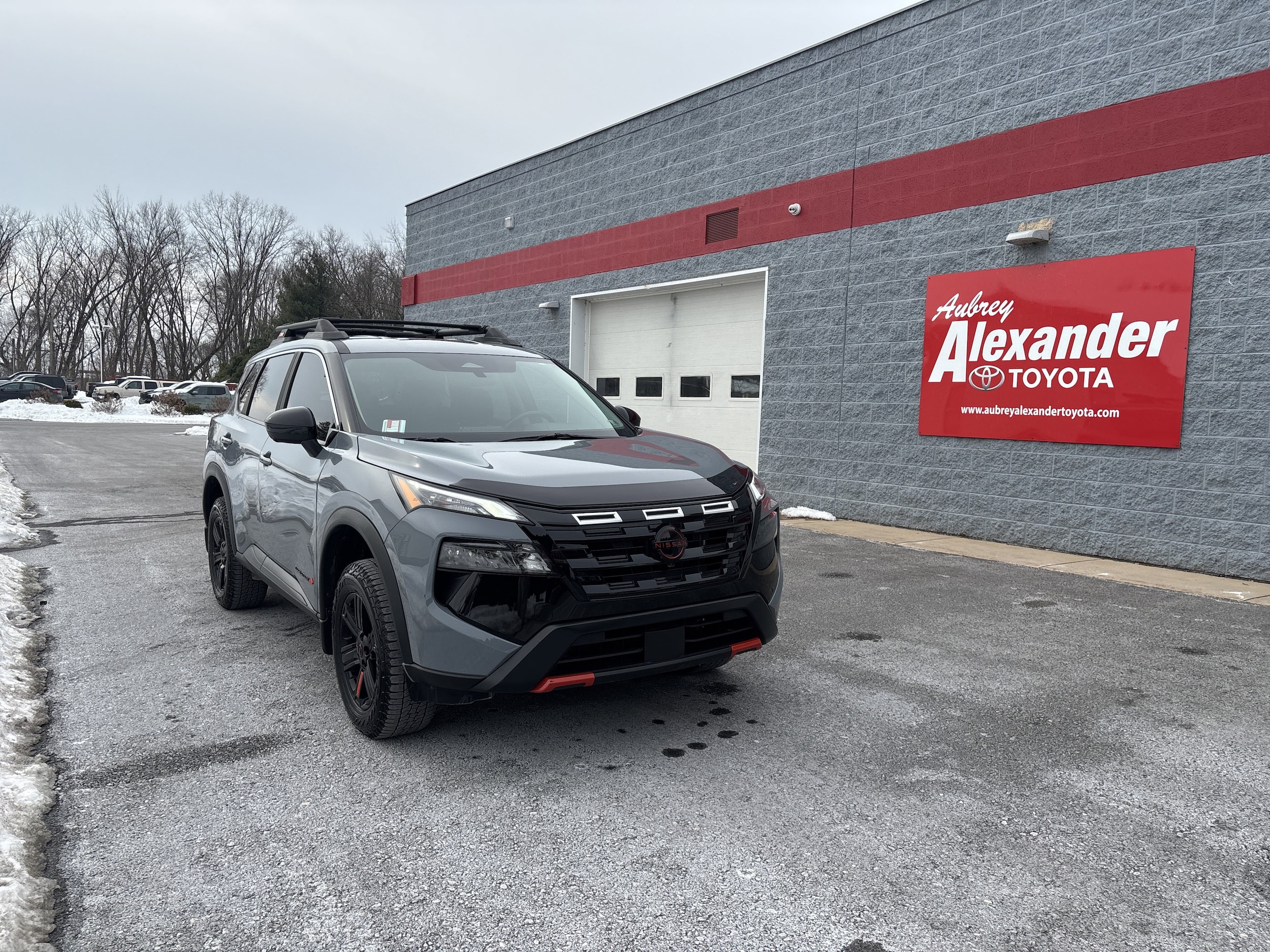 2025 Nissan Rogue Rock Creek