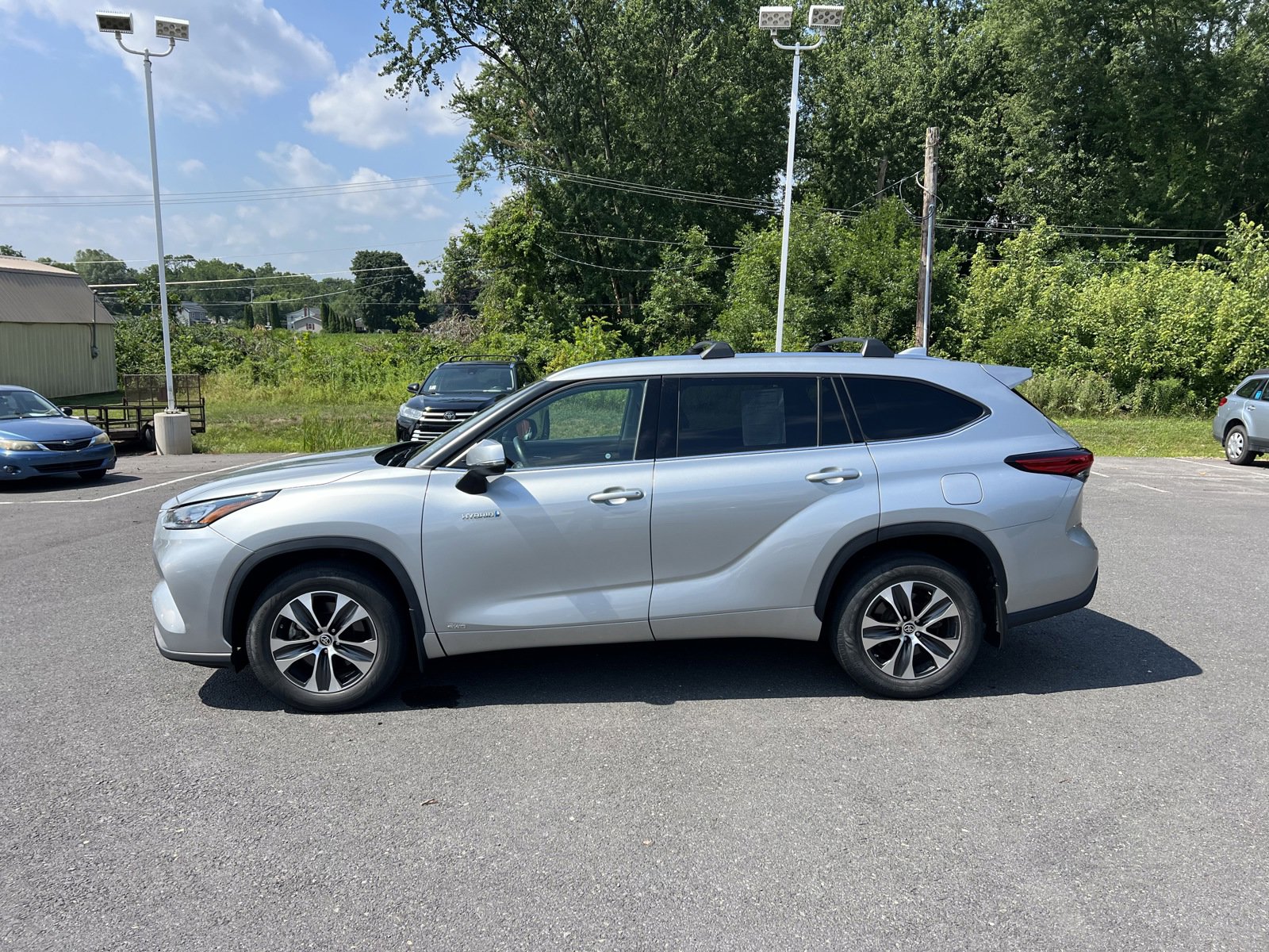 Used 2020 Toyota Highlander XLE with VIN 5TDHBRCH5LS503107 for sale in Selinsgrove, PA