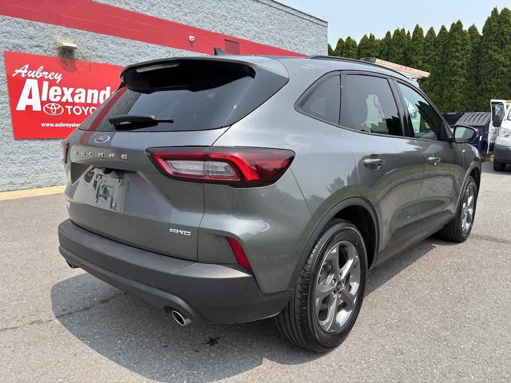 Used 2025 Ford Escape ST-Line Select SUV