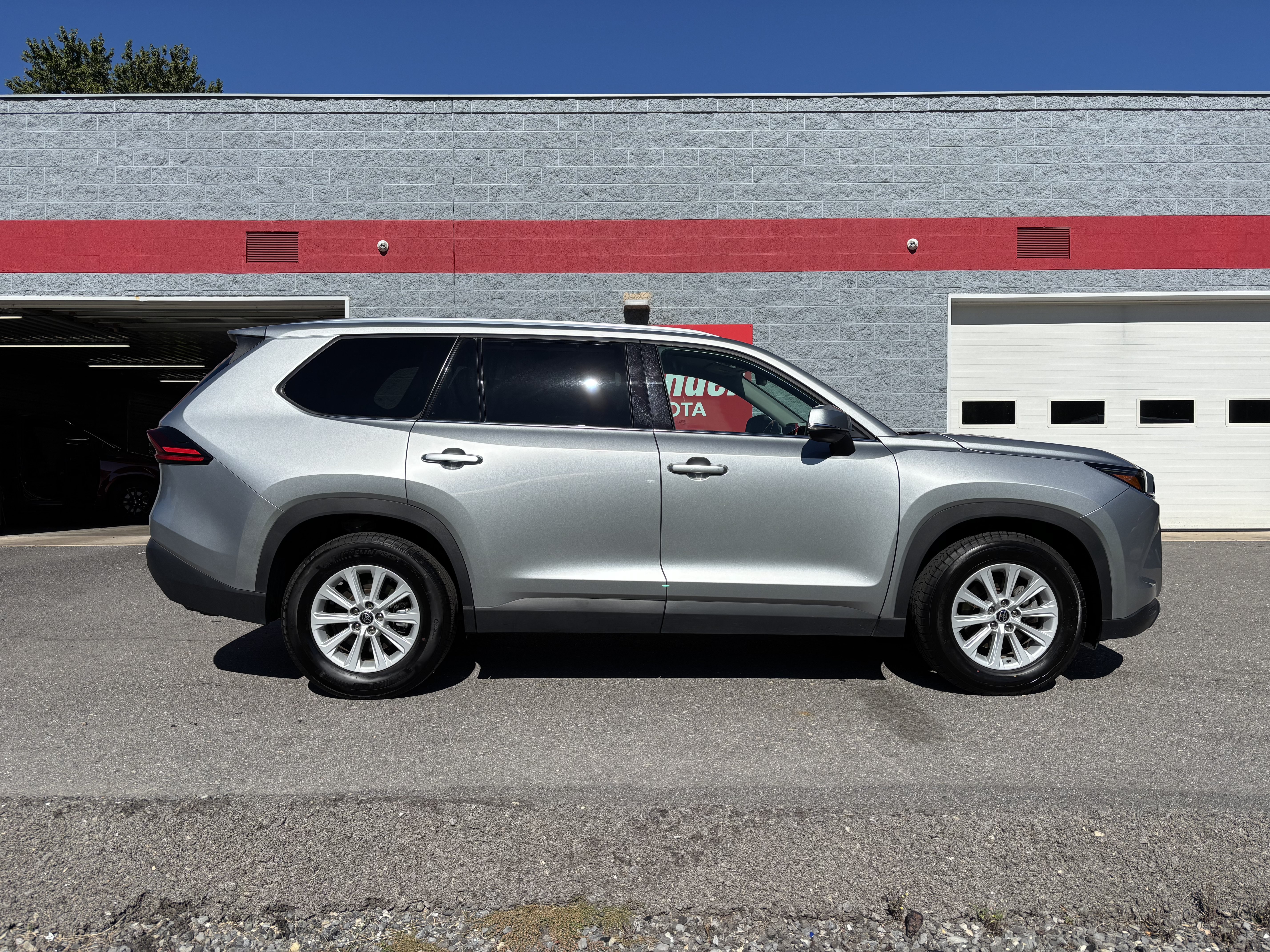 Used 2025 Toyota Grand Highlander XLE SUV