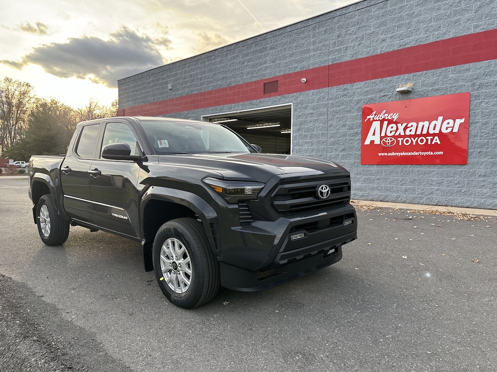 New 2025 Toyota Tacoma SR5 Truck Double Cab