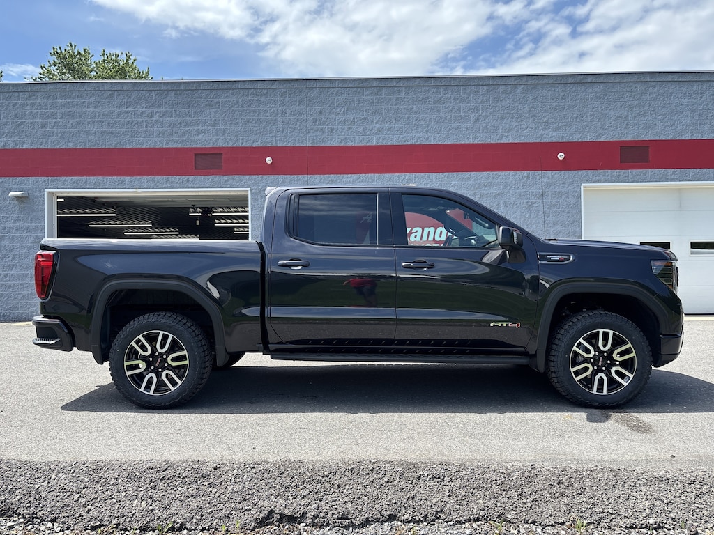 Used 2025 GMC Sierra 1500 AT4 Truck Crew Cab