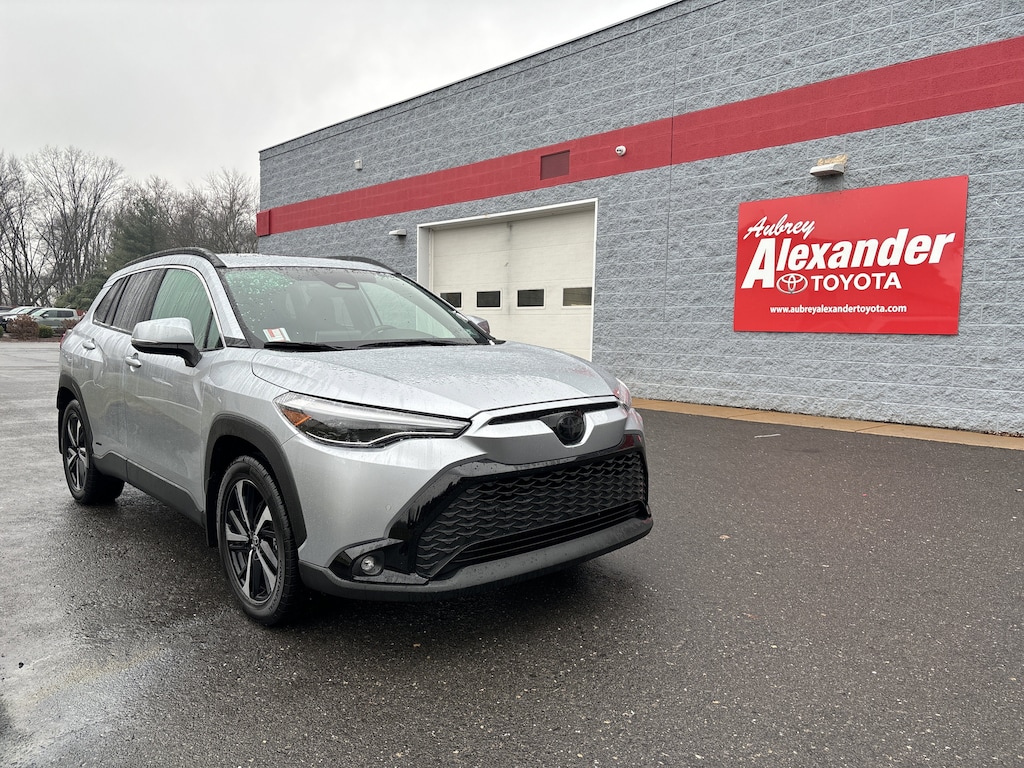 Used 2023 Toyota Corolla Cross XSE SUV
