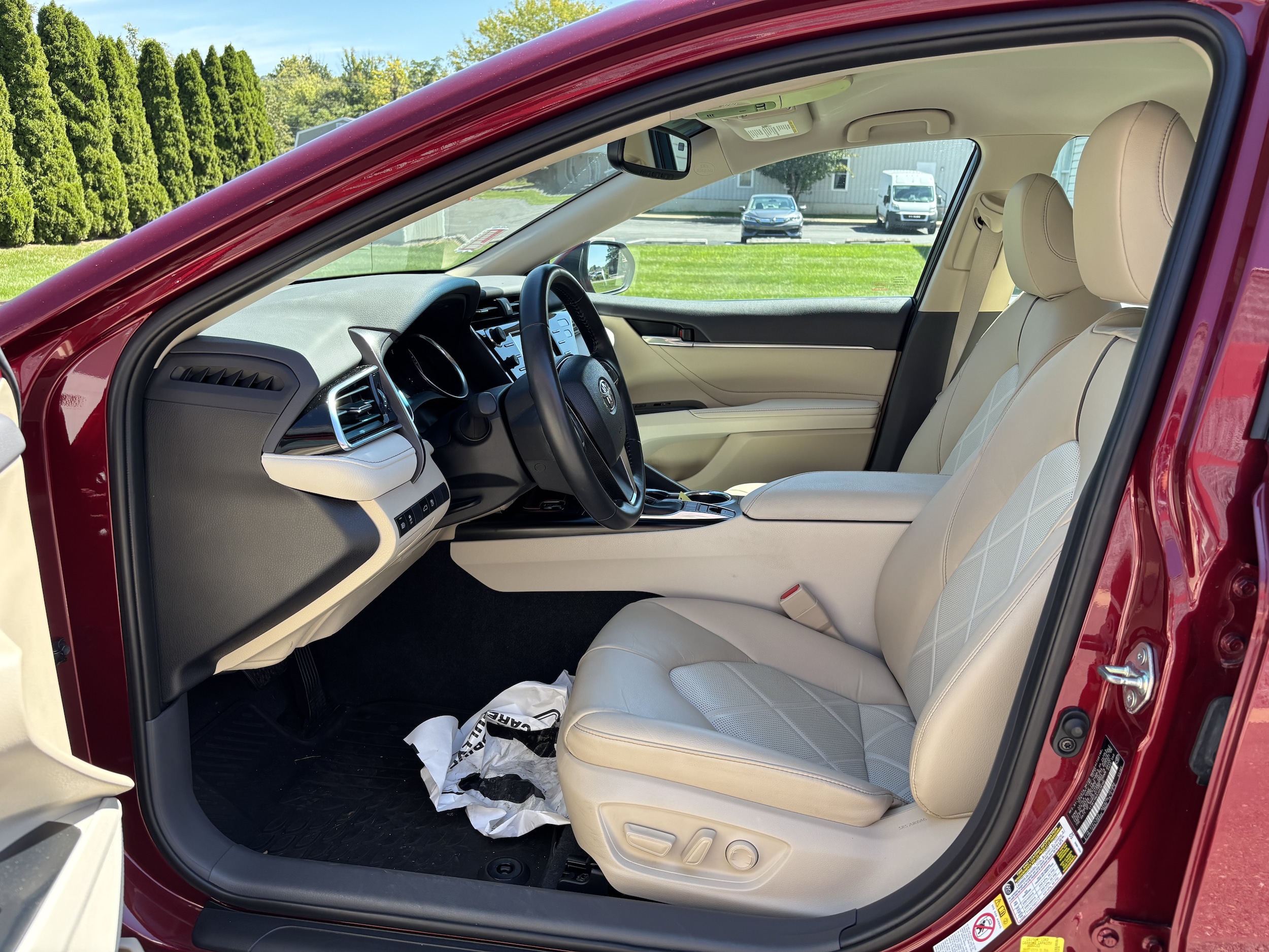 2018 Toyota Camry XLE - Photo 13