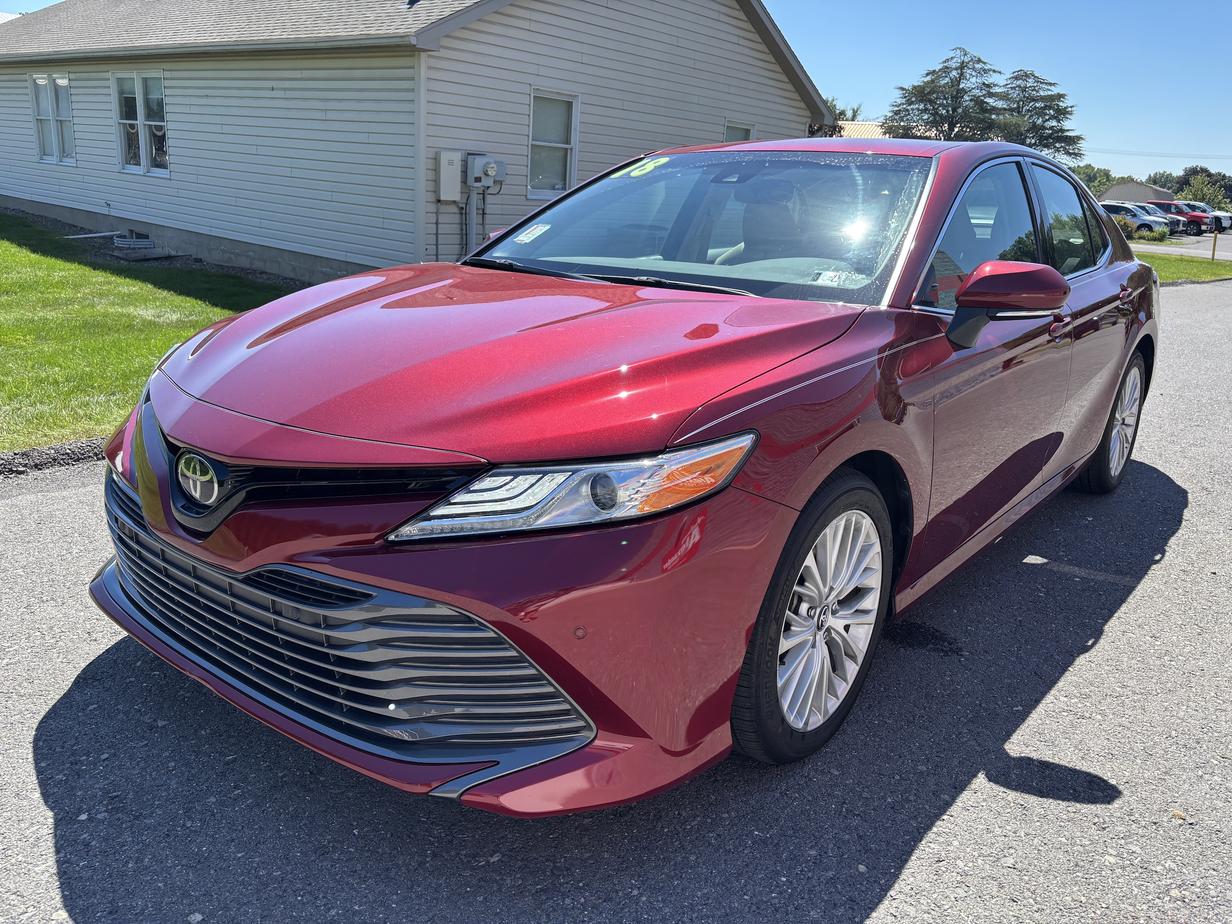 2018 Toyota Camry XLE - Photo 8