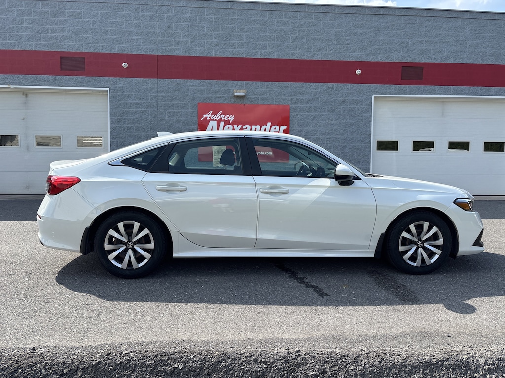 Used 2024 Honda Civic Sedan LX Sedan