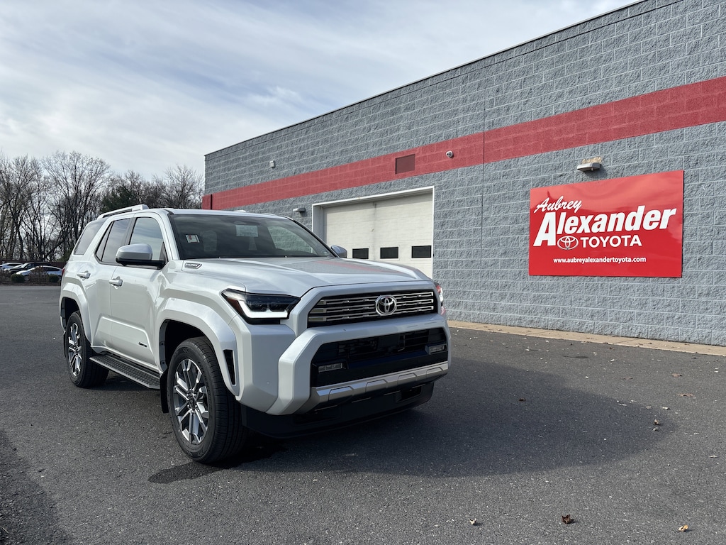 New 2025 Toyota 4Runner i-FORCE MAX Limited i-FORCE MAX SUV