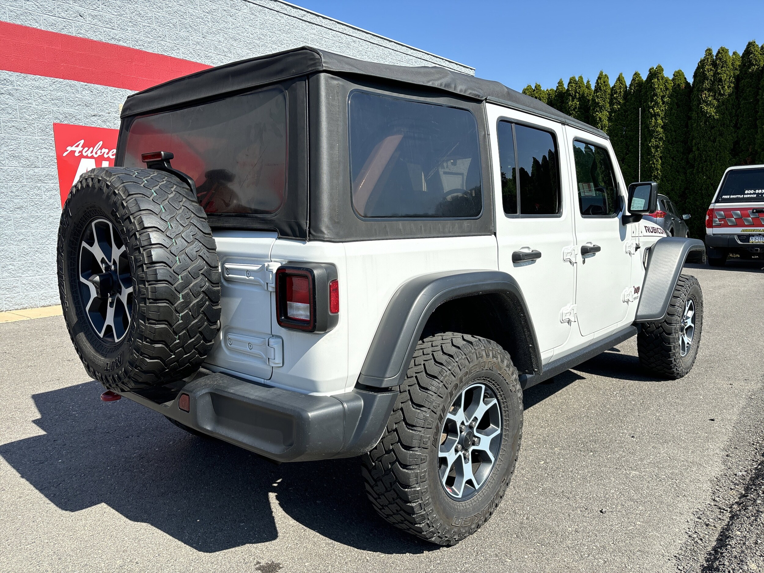 2020 Jeep Wrangler Unlimited Rubicon photo 2
