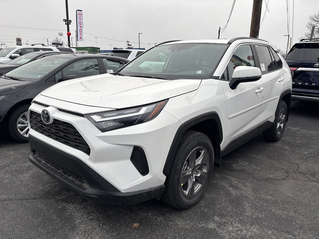New 2025 Toyota RAV4 XLE SUV