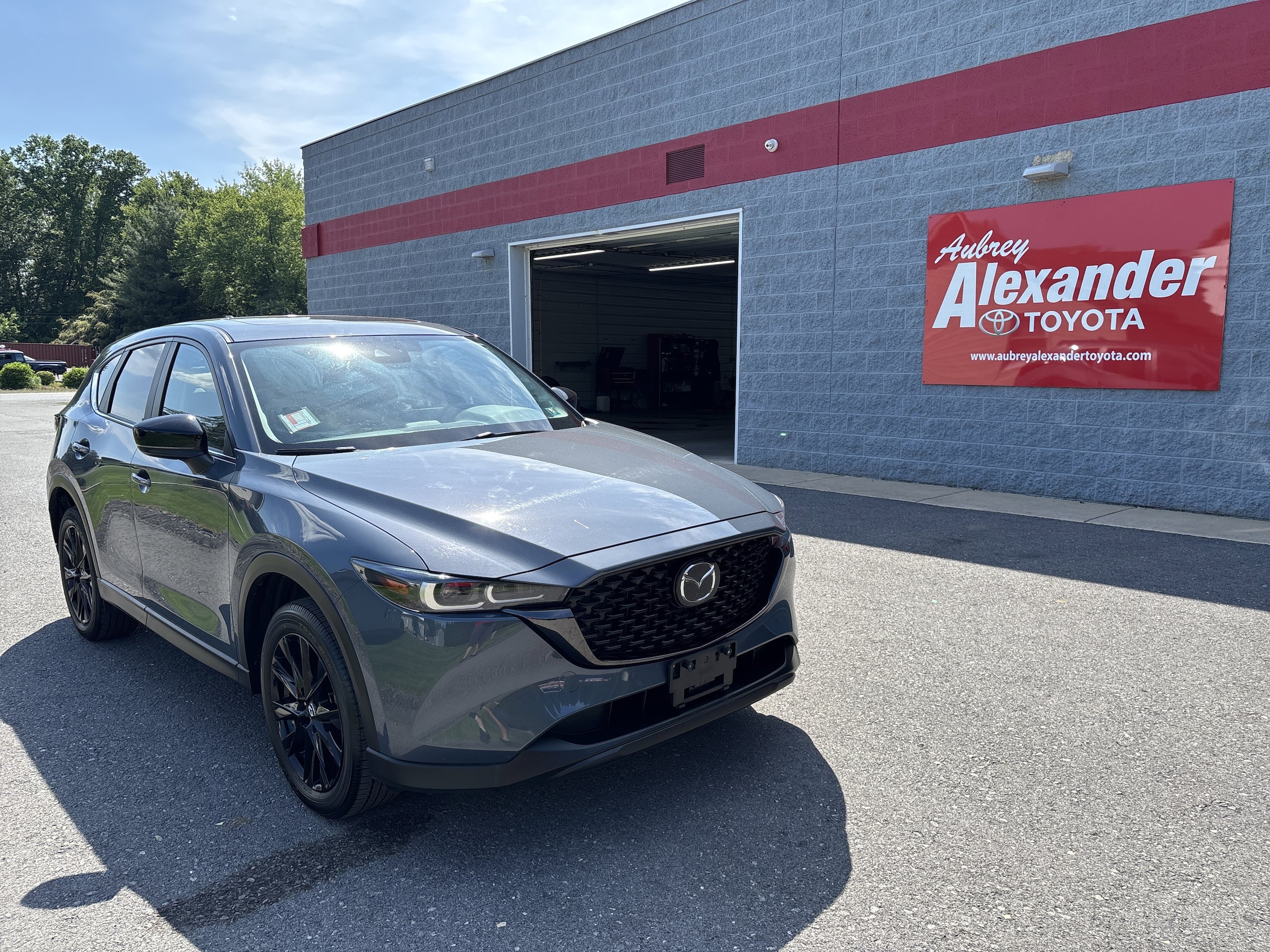 2025 Mazda CX-5 S Carbon Edition Auto AWD's photo