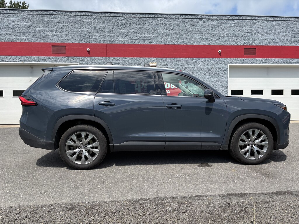 Used 2024 Toyota Grand Highlander Limited SUV