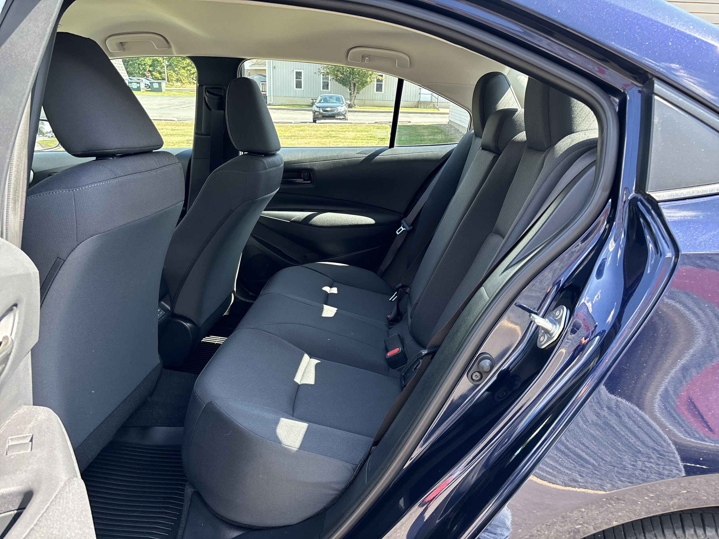 2024 Toyota Corolla LE photo 2