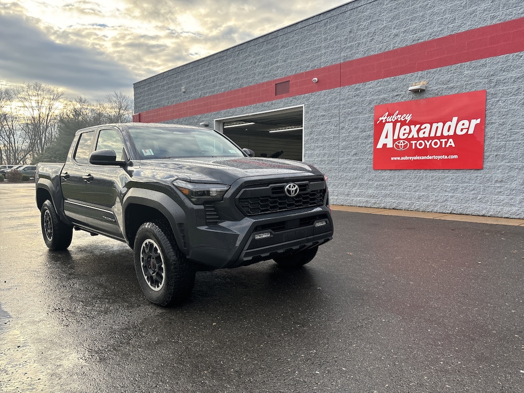 Used 2024 Toyota Tacoma 4WD Truck Double Cab