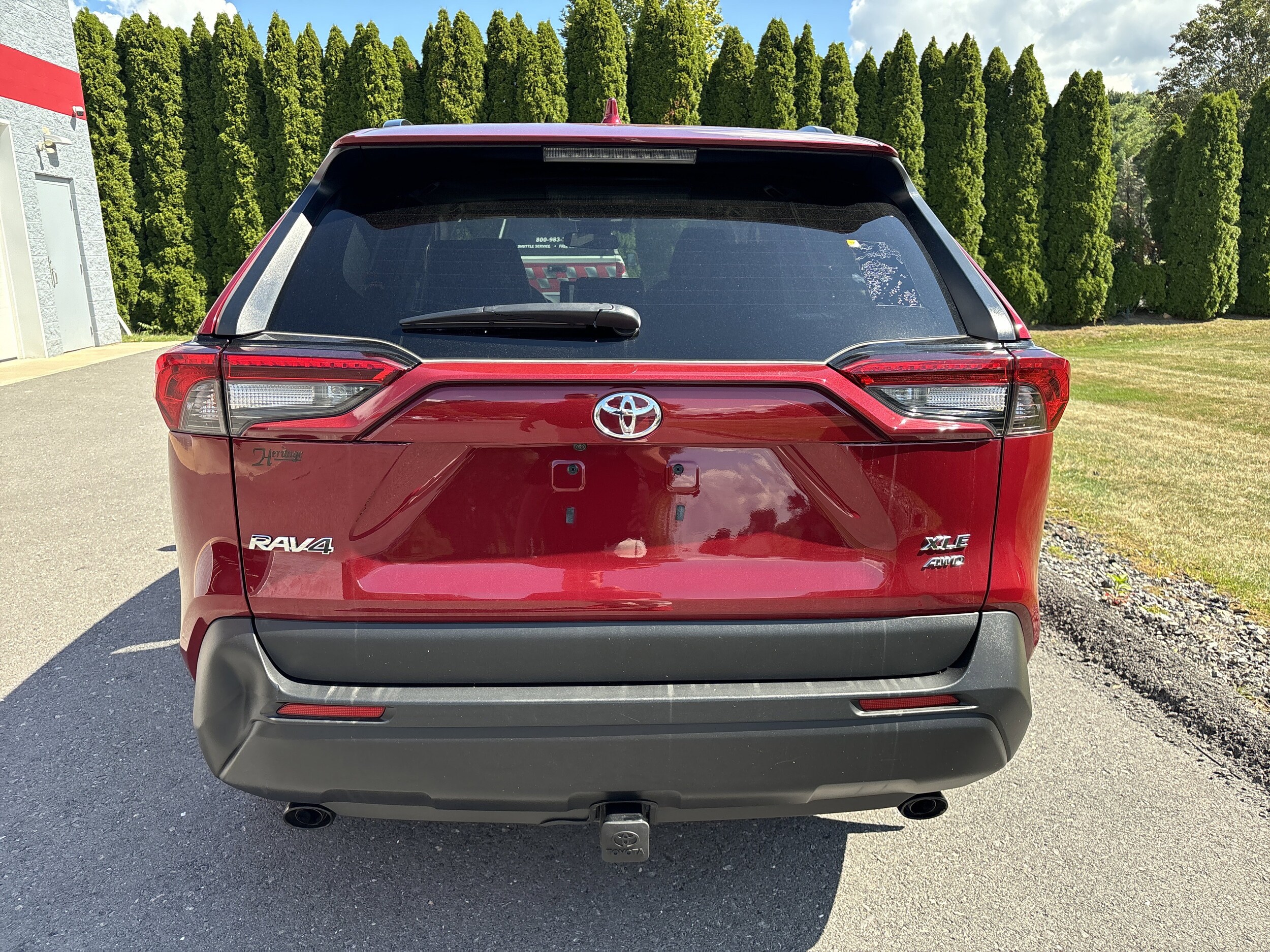 2023 Toyota RAV4 XLE Premium photo 2