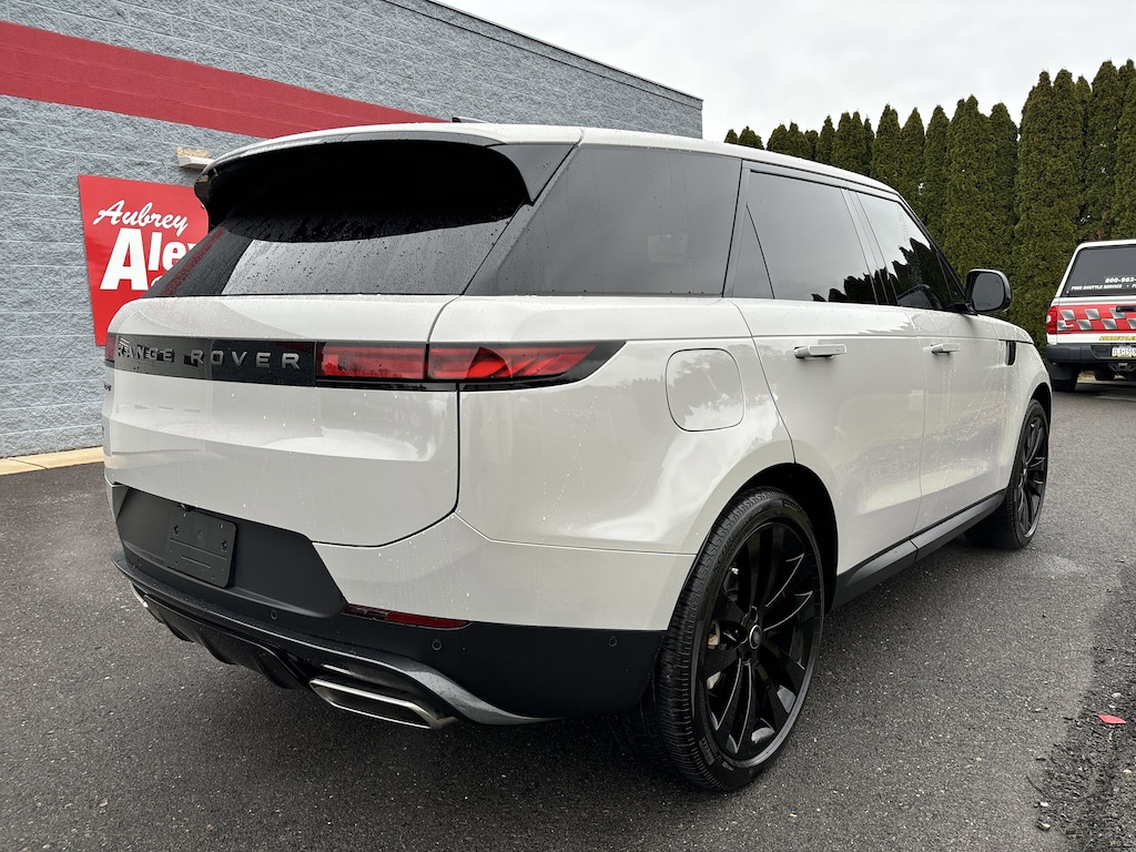 Used 2025 Land Rover Range Rover Sport P360 SE SUV