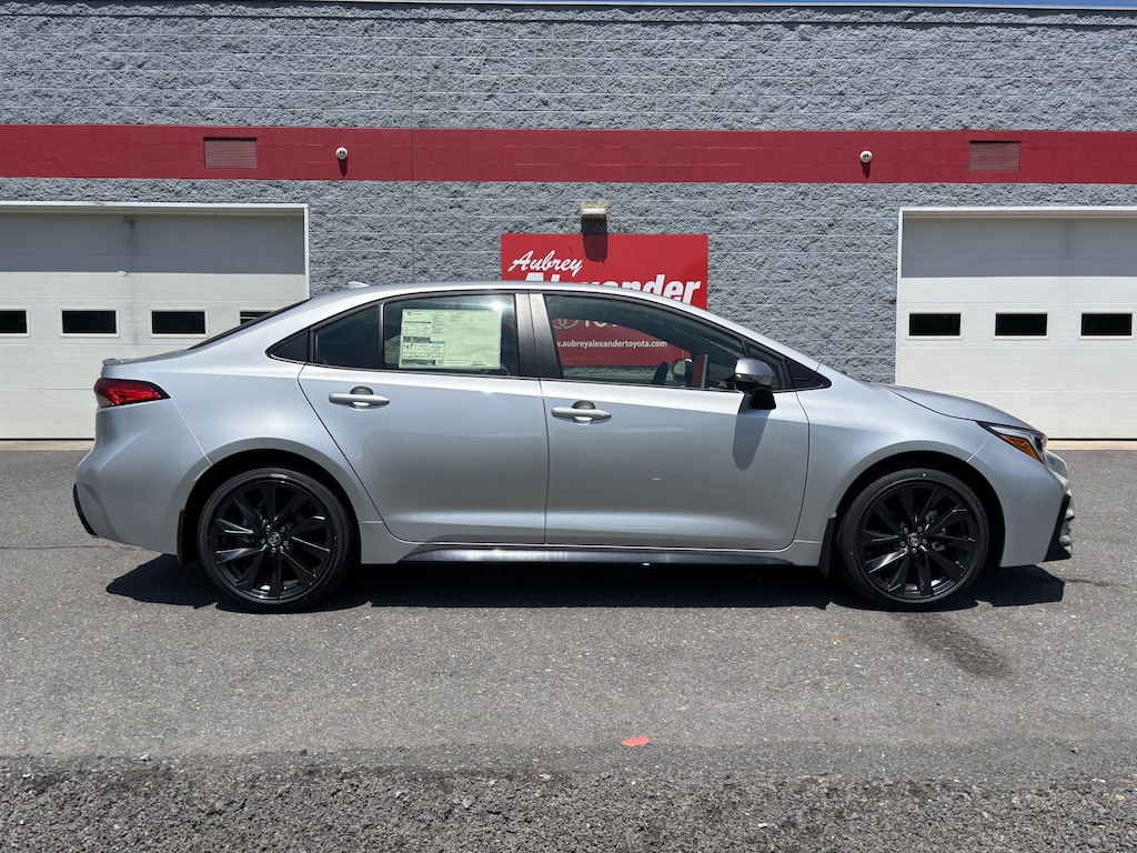 Used 2026 Toyota Corolla SE Sedan