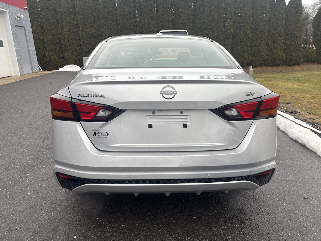 Used 2023 Nissan Altima 2.5 SV Sedan