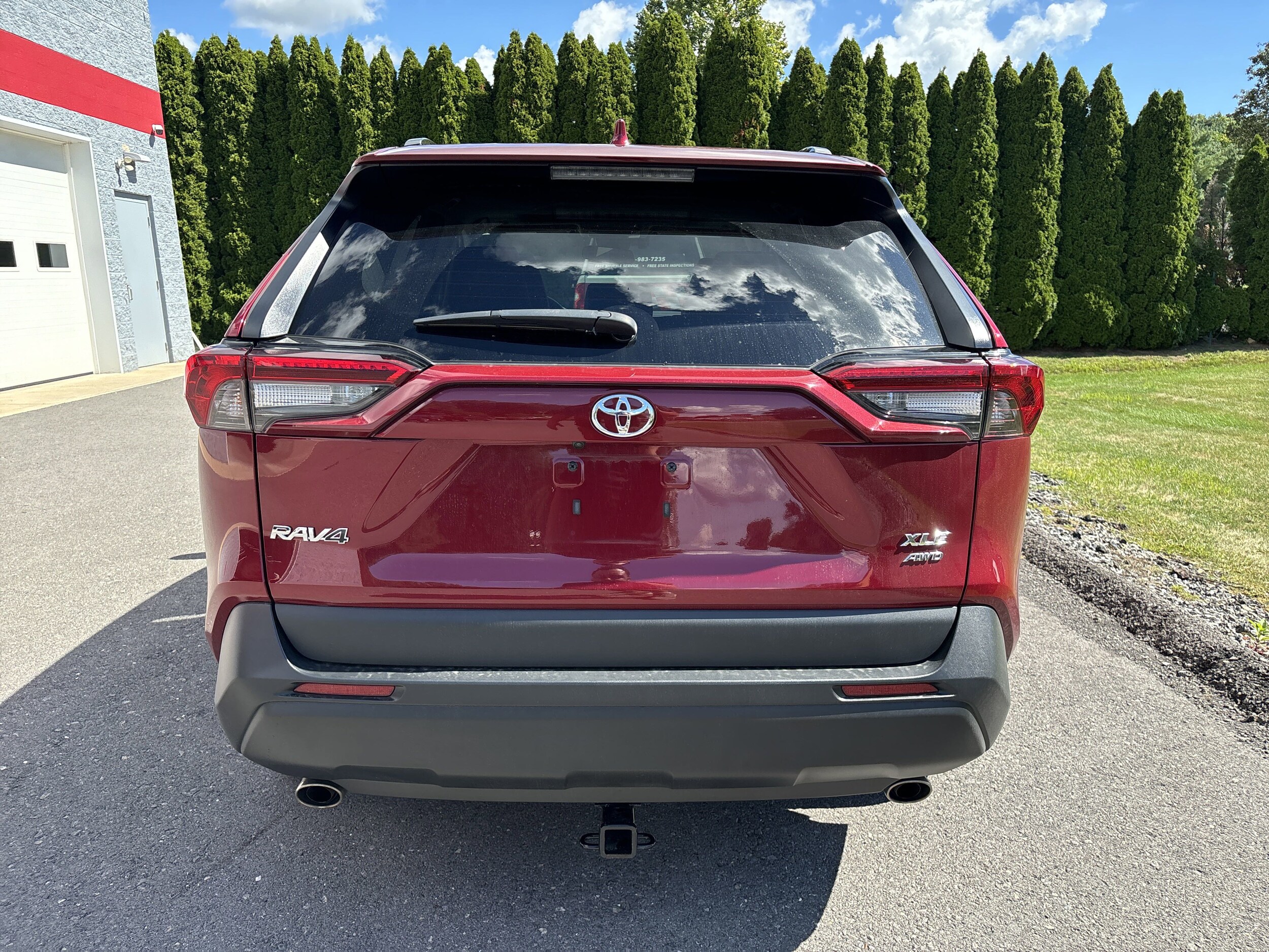 2024 Toyota RAV4 XLE Premium photo 2