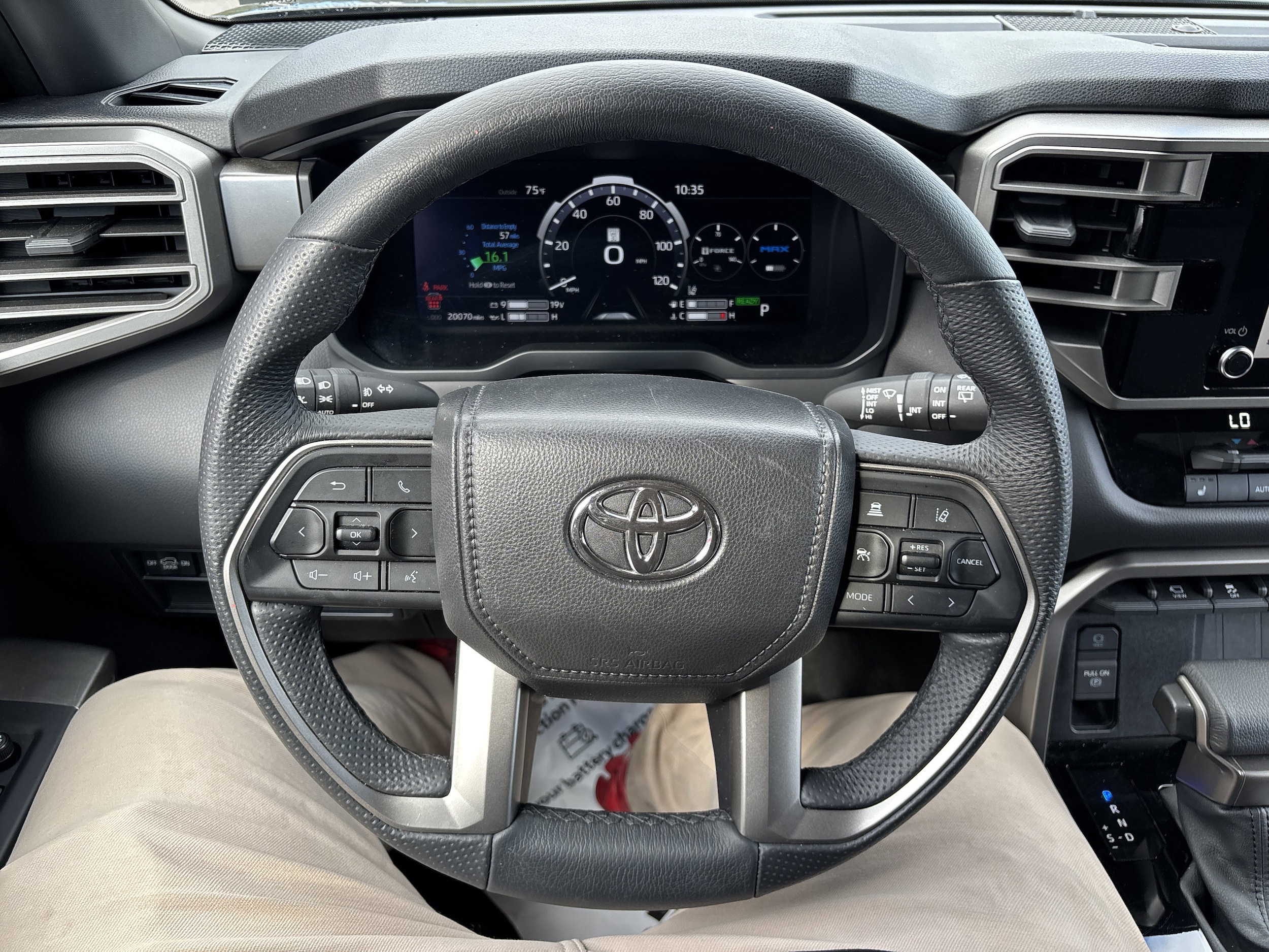 2025 Toyota Sequoia SR5 - Photo 19