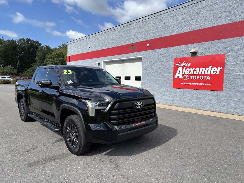 Used 2023 Toyota Tundra 4WD SR5 3.5L V6 Truck CrewMax