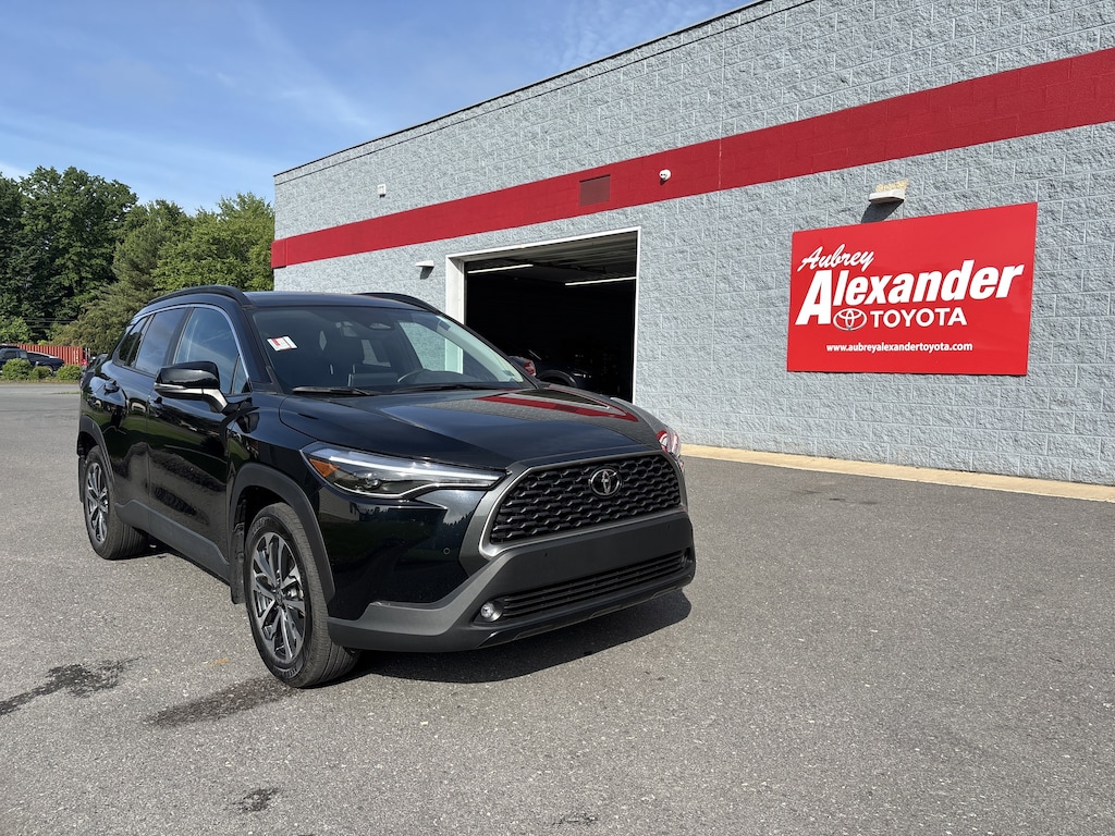 Certified 2025 Toyota Corolla Cross XLE SUV