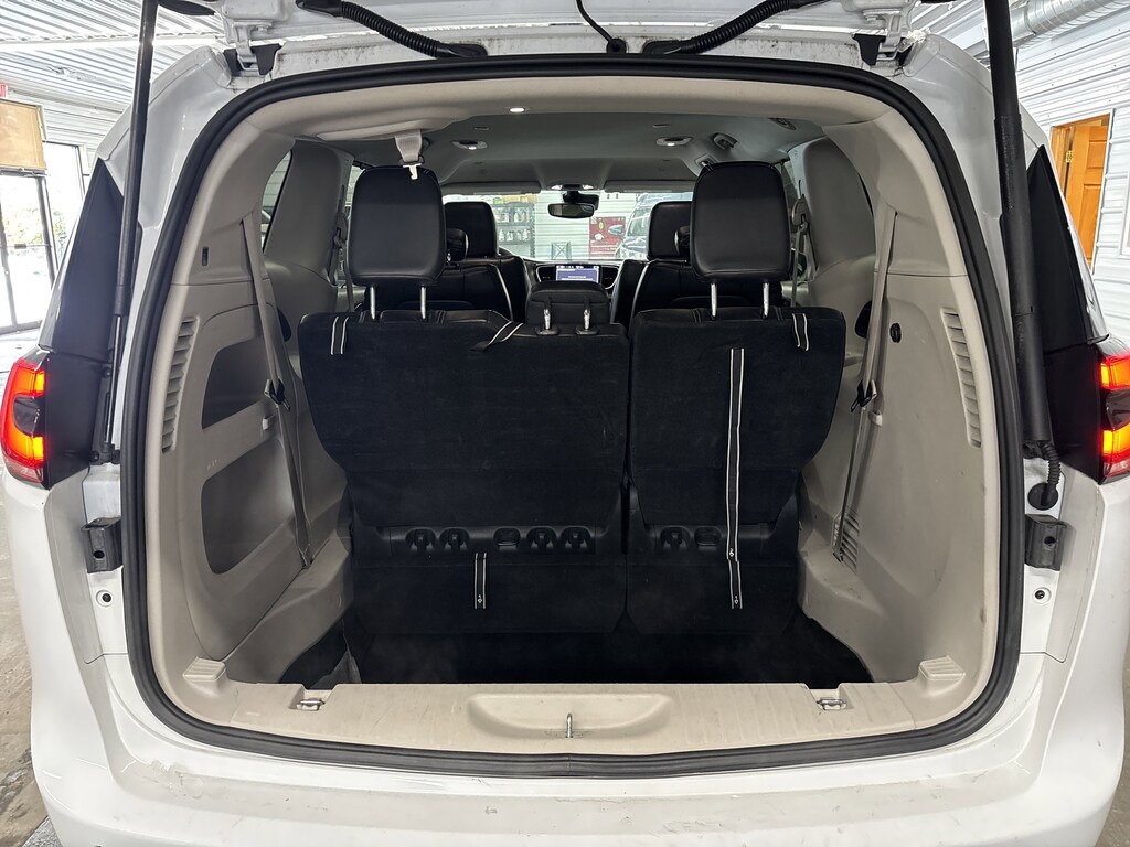 Used 2023 Chrysler Pacifica Touring L Van Passenger Van