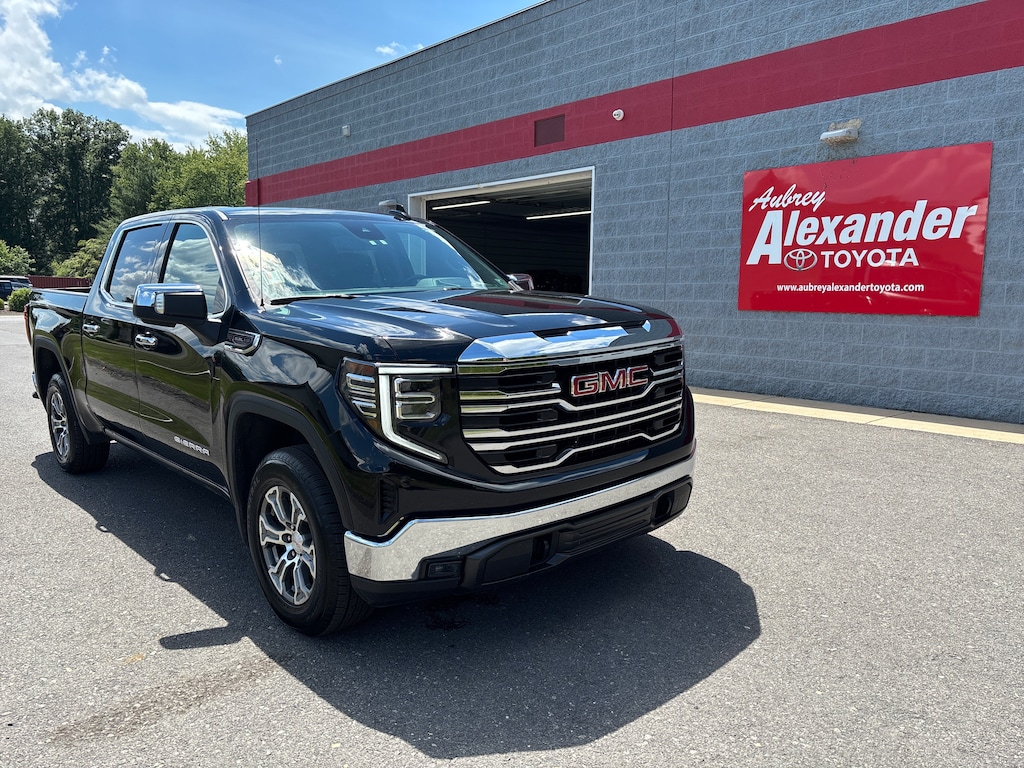 Used 2025 GMC Sierra 1500 SLT Truck Crew Cab