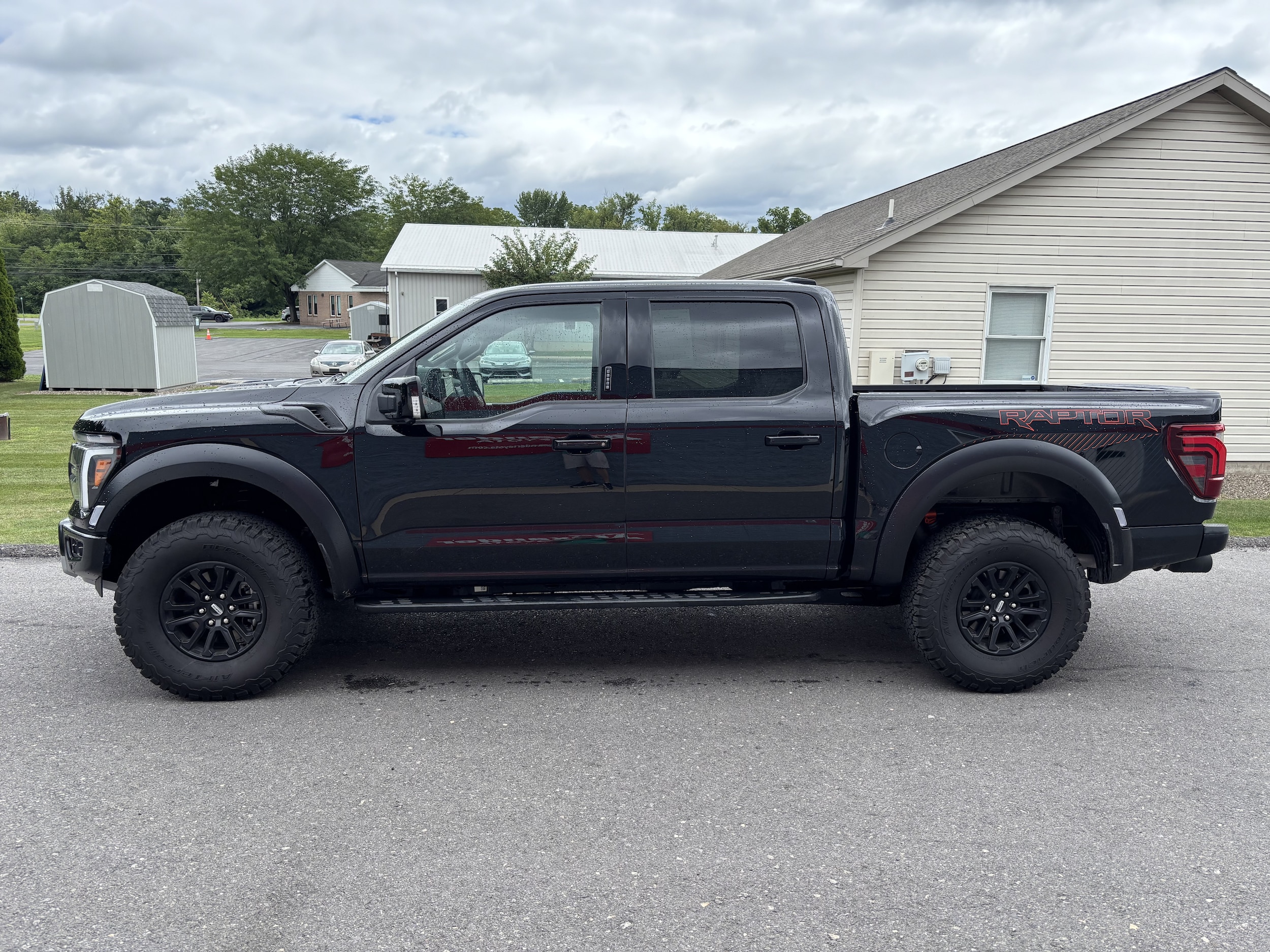 2026 Ford F-150 Raptor - Photo 6