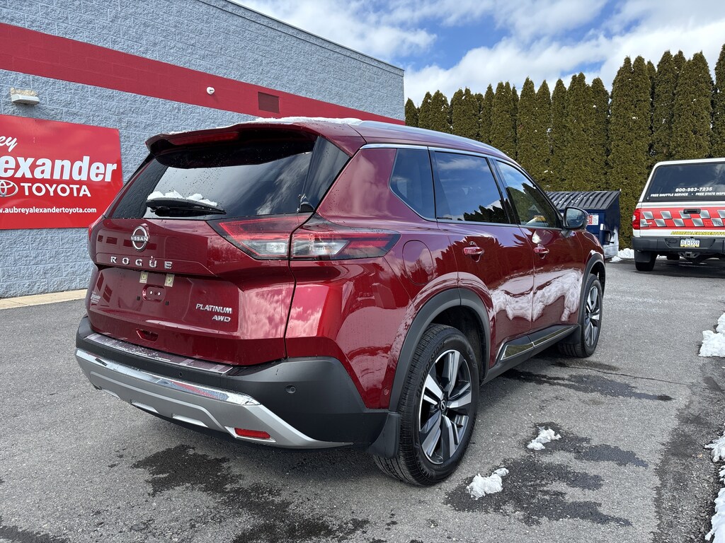 Used 2023 Nissan Rogue Platinum SUV