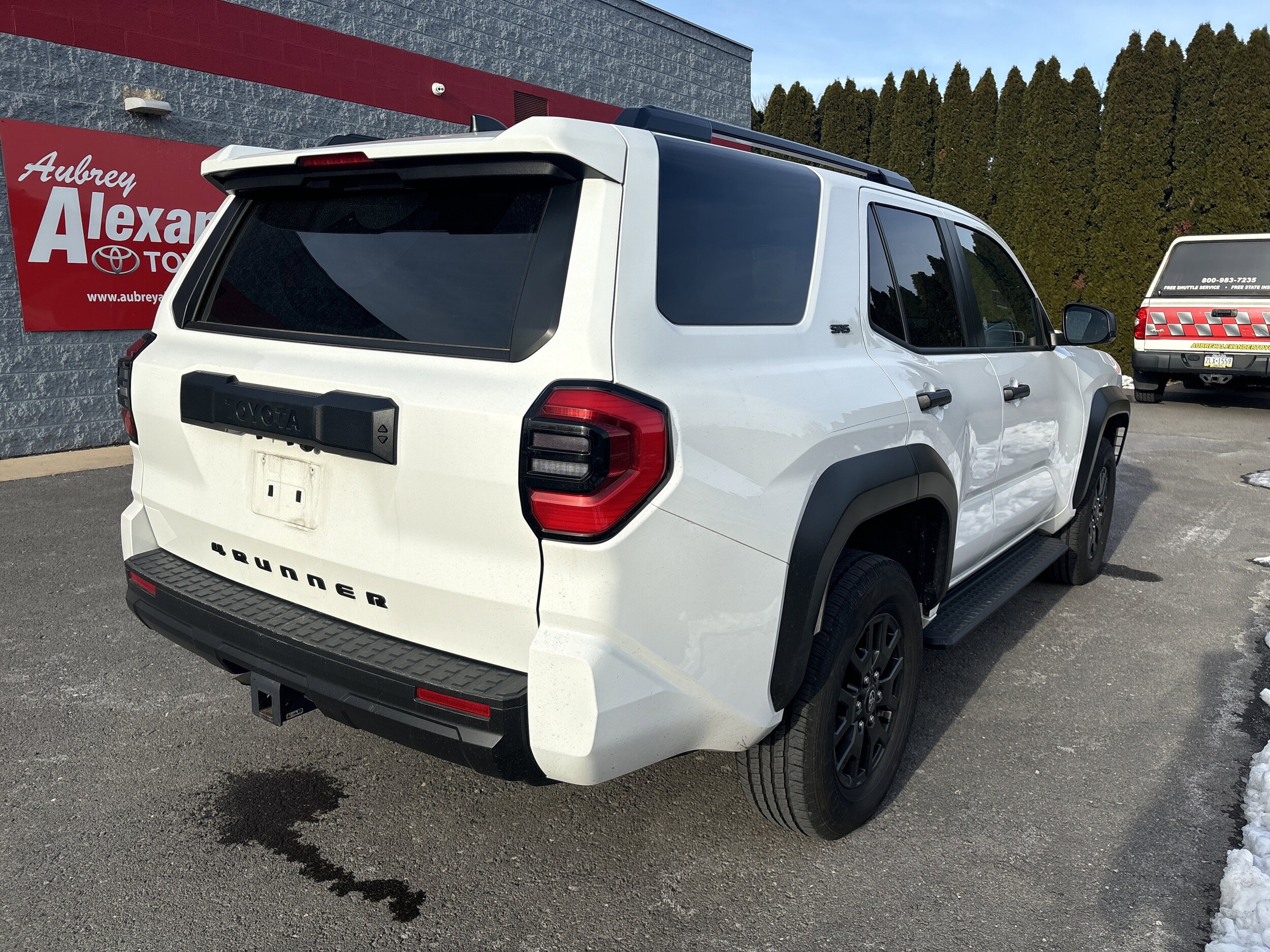 2025 Toyota 4Runner SR5 4WD photo 2