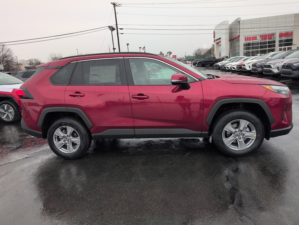 New 2025 Toyota RAV4 XLE SUV