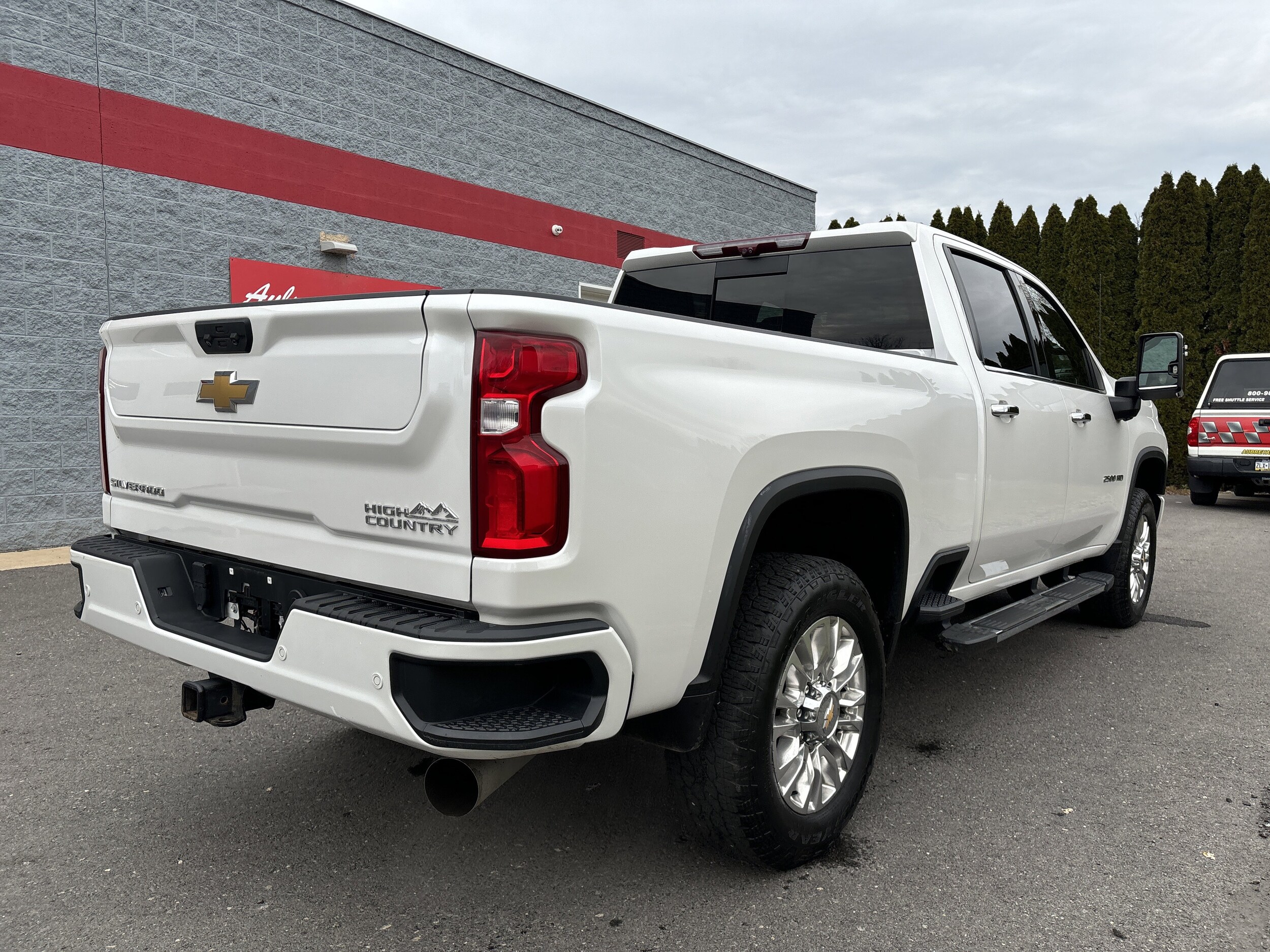 2022 Chevrolet Silverado 2500HD High Country photo 2