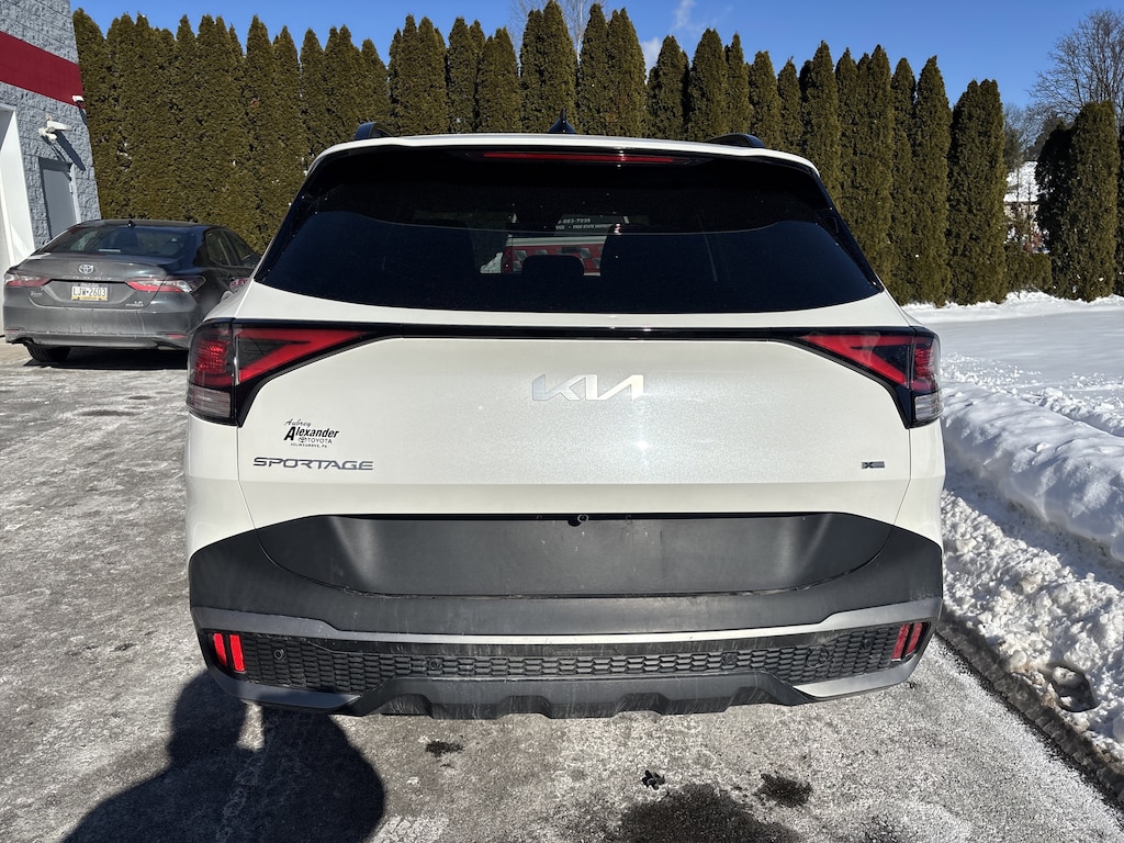 Used 2023 Kia Sportage Plug-In Hybrid X-Line SUV