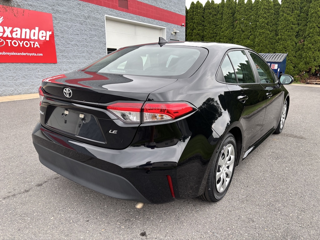 Used 2025 Toyota Corolla LE Sedan