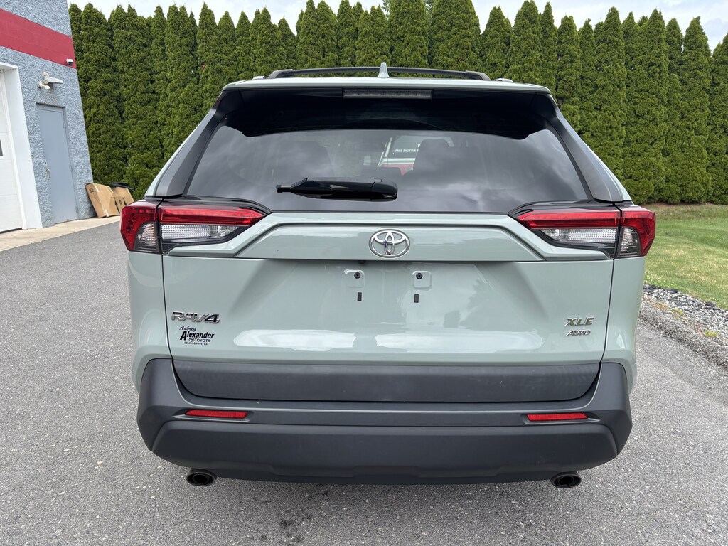 Used 2020 Toyota RAV4 XLE SUV
