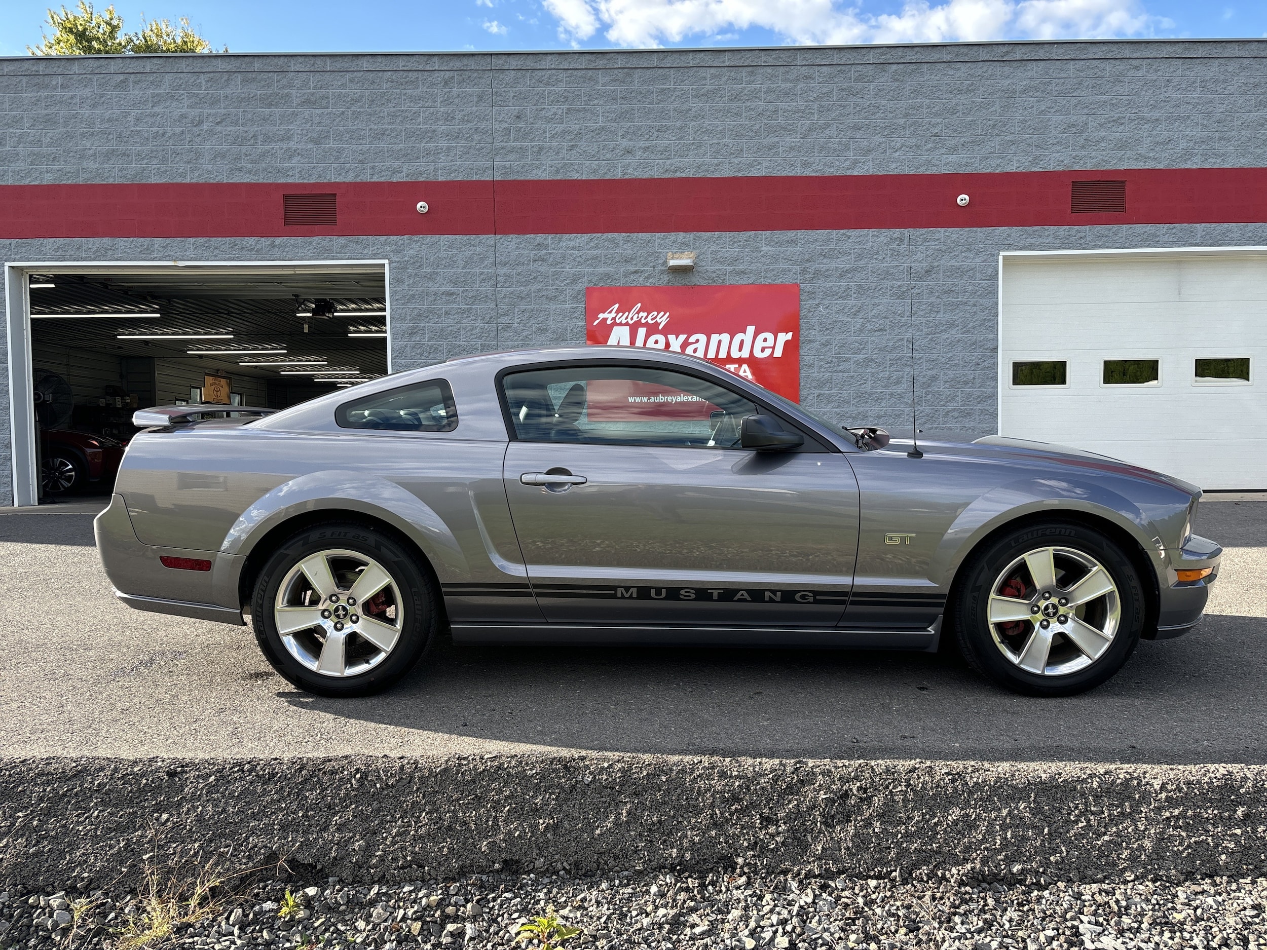 Used 2006 Ford Mustang GT Premium with VIN 1ZVFT82H265122080 for sale in Selinsgrove, PA