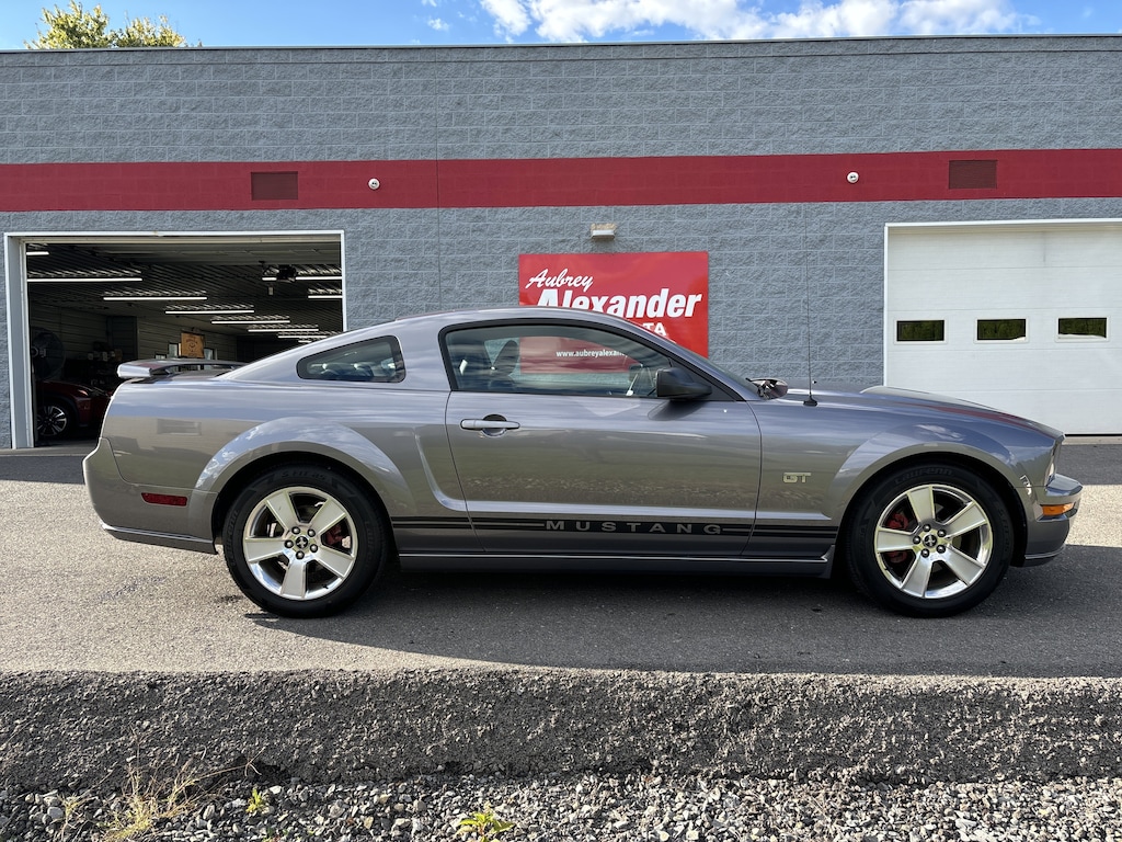 Used 2006 Ford Mustang Coupe