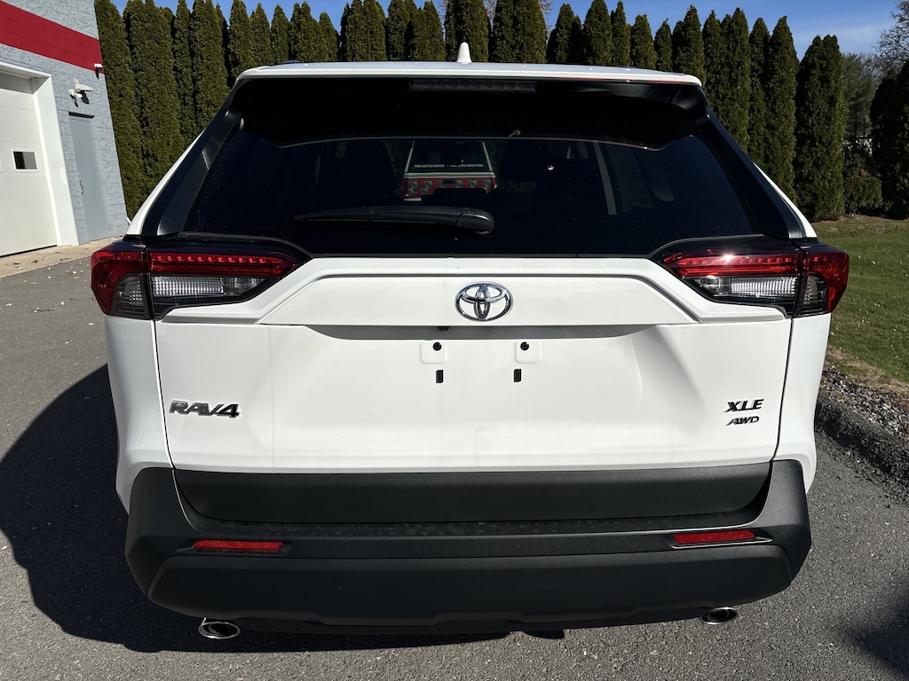 New 2025 Toyota RAV4 XLE SUV