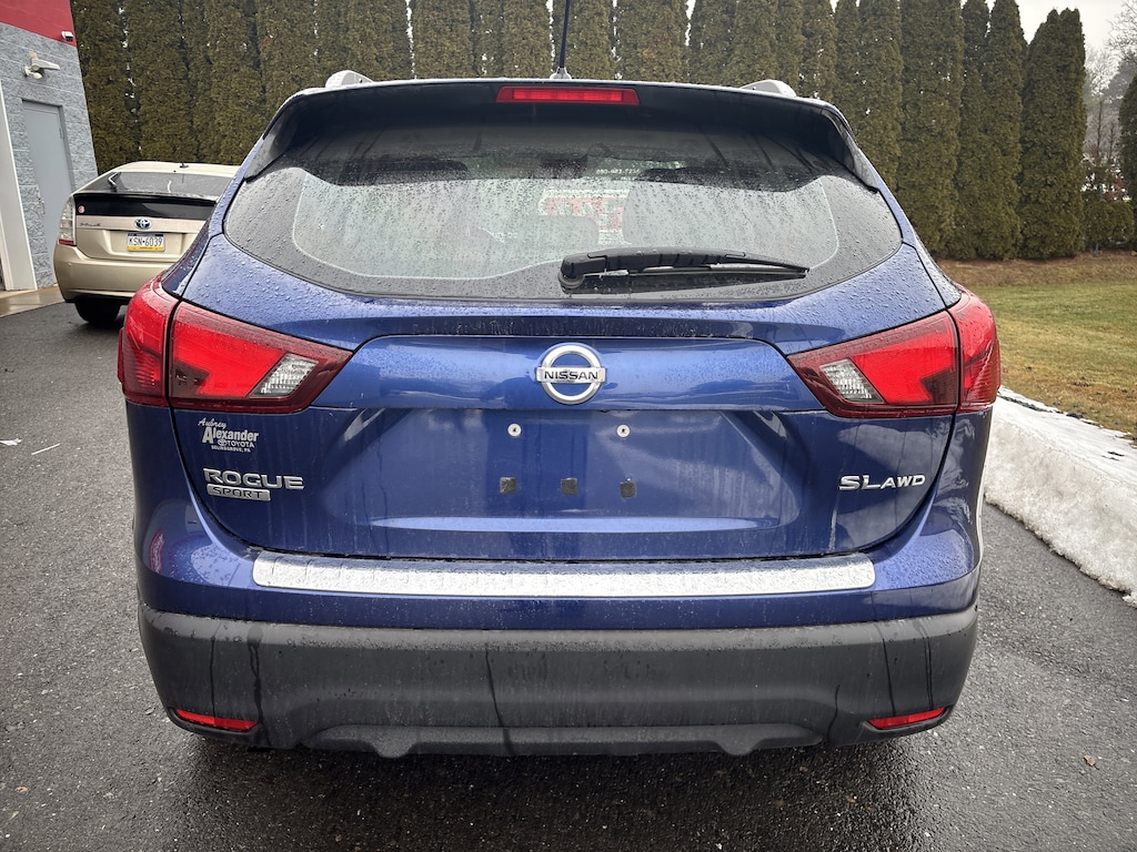 Used 2018 Nissan Rogue Sport SL SUV