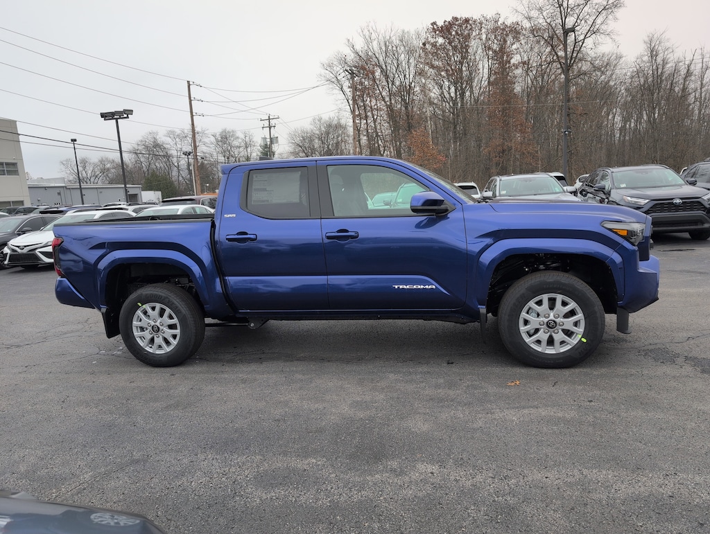New 2025 Toyota Tacoma SR5 Truck Double Cab