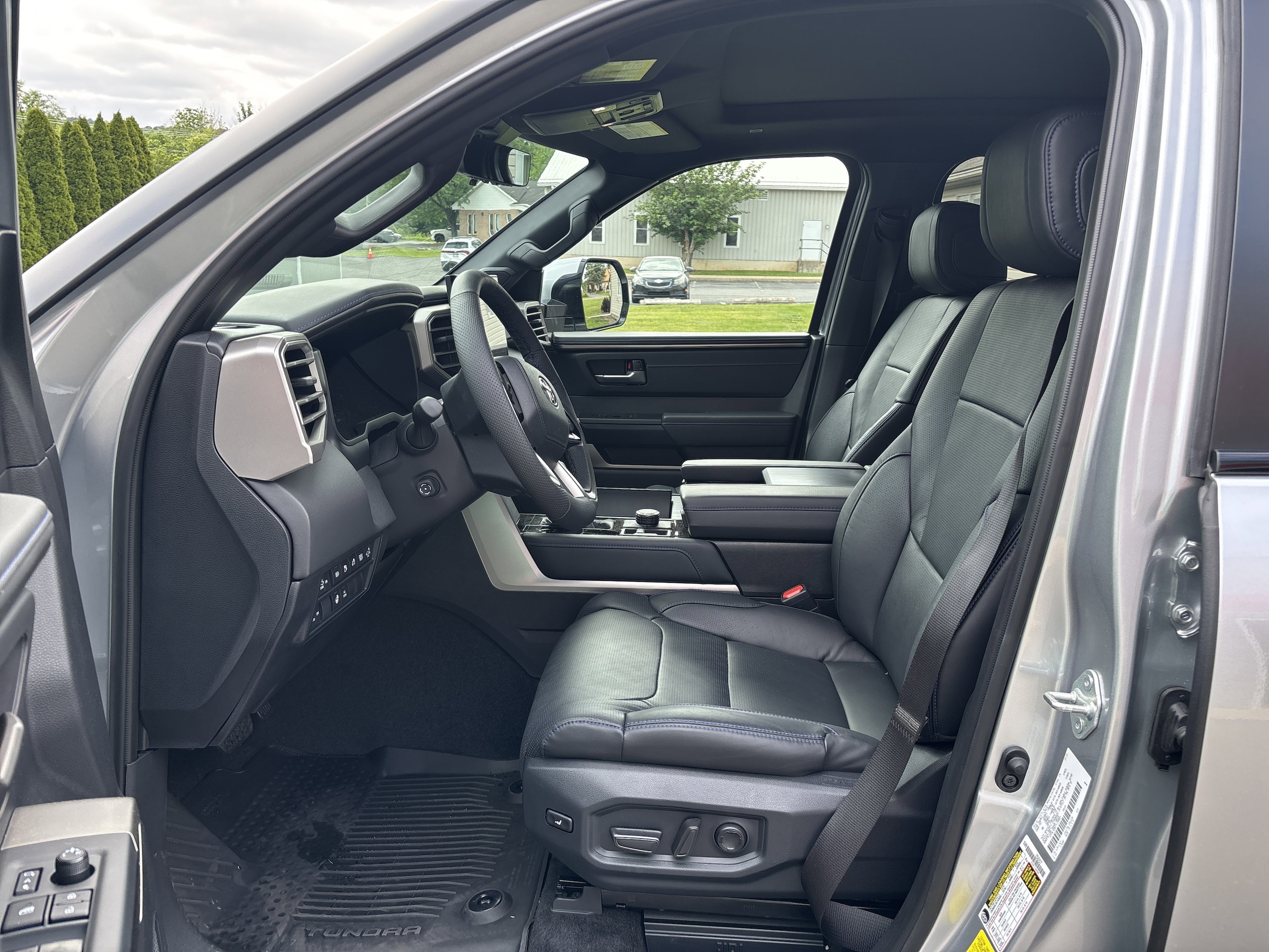 2026 Toyota Tundra Platinum - Photo 12