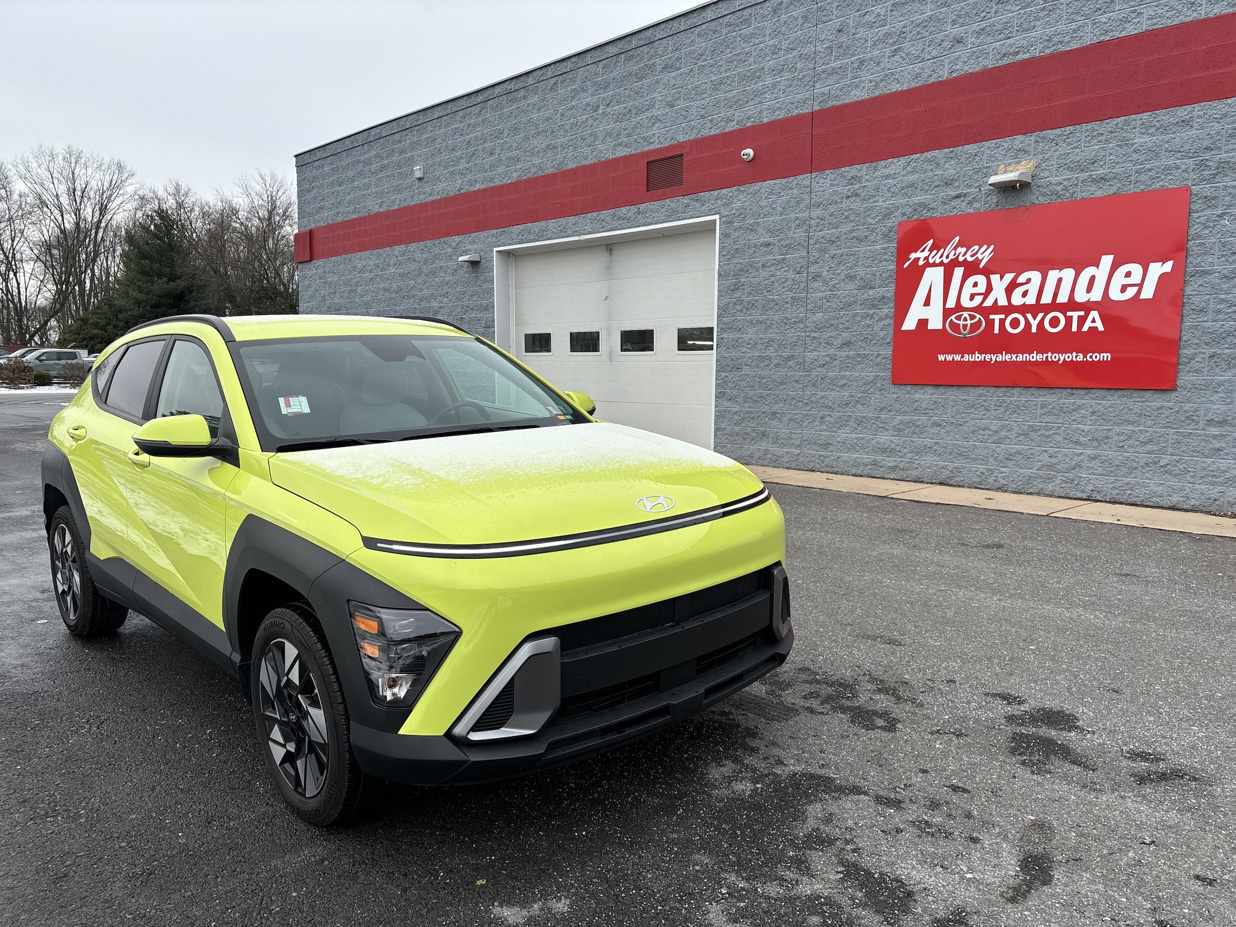 2025 Hyundai Kona SEL Convenience's photo