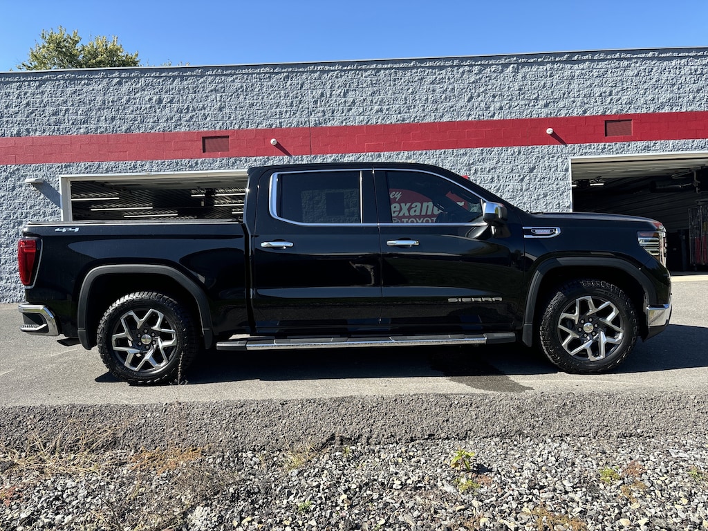 Used 2023 GMC Sierra 1500 SLT Truck Crew Cab