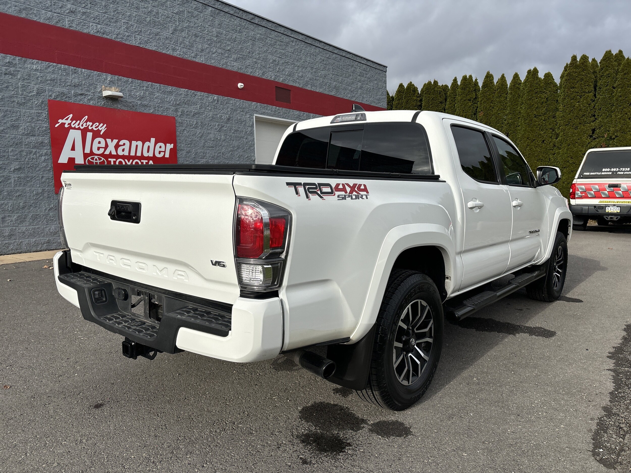 2023 Toyota Tacoma 4x4 TRD Sport Double Cab V6 photo 3