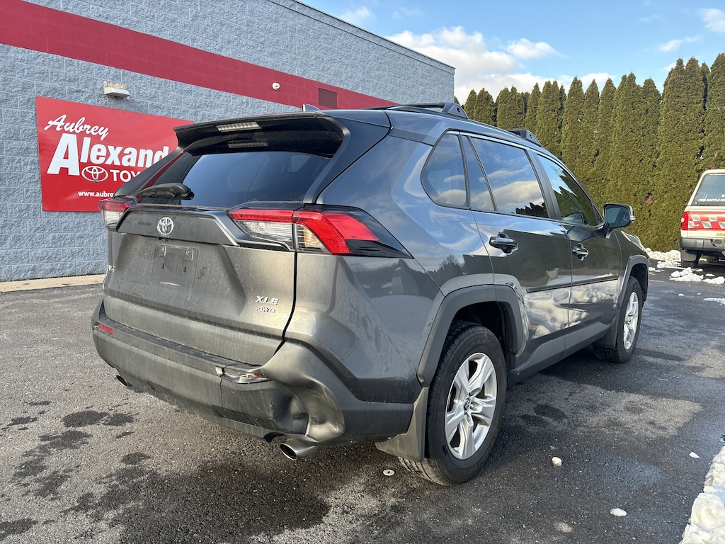 Used 2021 Toyota RAV4 XLE SUV