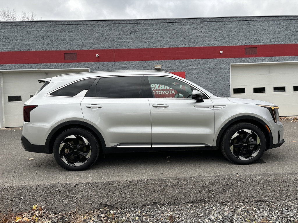 Used 2025 Kia Sorento Hybrid SX Prestige SUV