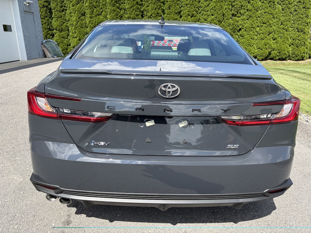 Used 2026 Toyota Camry SE Sedan