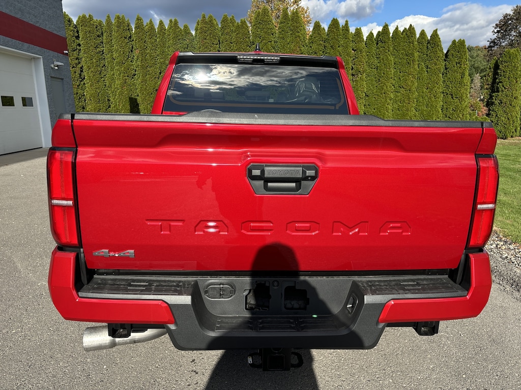 New 2025 Toyota Tacoma SR5 Truck Double Cab