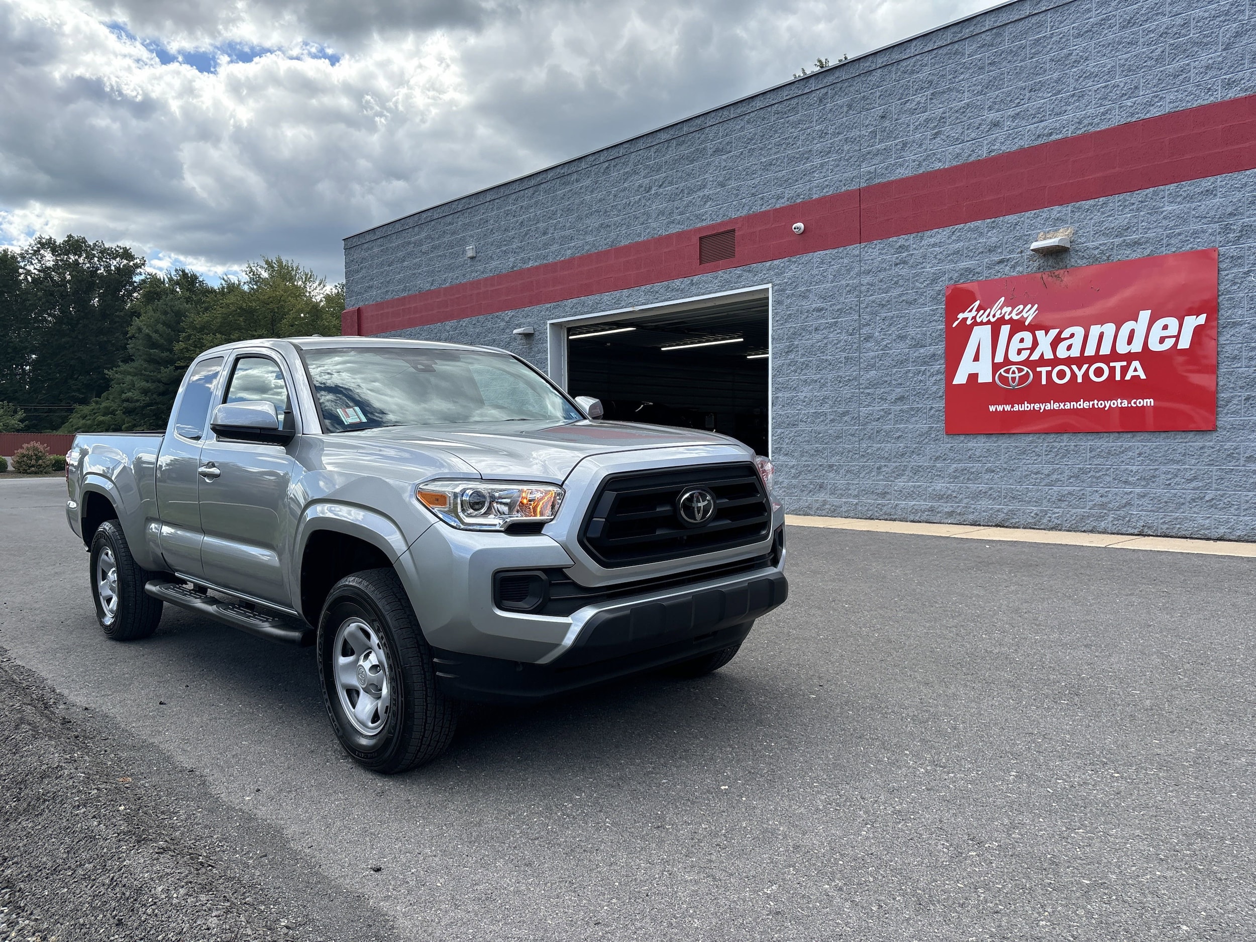 2023 Toyota Tacoma 4WD SR