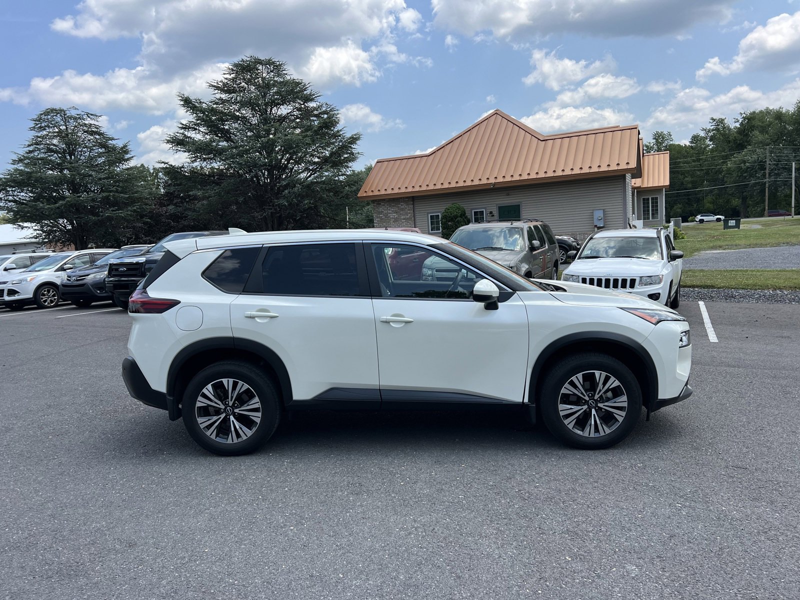 Used 2023 Nissan Rogue SV with VIN JN8BT3BB5PW464574 for sale in Selinsgrove, PA